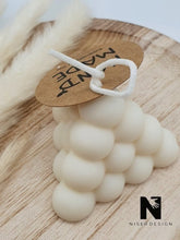 Lade das Bild in den Galerie-Viewer, Bubbel Pyramiden Kerze Rapswachs nature Neu - NISER DESIGN