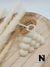 Lade das Bild in den Galerie-Viewer, Bubbel Pyramiden Kerze Rapswachs nature Neu - NISER DESIGN