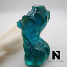 Lade das Bild in den Galerie-Viewer, Frauenkörper "Mrs.Universe" - NISER DESIGN