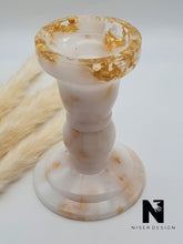 Lade das Bild in den Galerie-Viewer, Kerzenständer GLORY aus Resin in versch. Farben Neu - NISER DESIGN