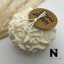 Lade das Bild in den Galerie-Viewer, Kugelkerze Rosen Kerze Bio Rapswachs Neu - NISER DESIGN