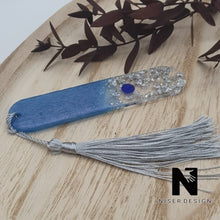 Lade das Bild in den Galerie-Viewer, Lesezeichen BLUEEYE aus Resin in metallic blau mit Nazar Auge und silber Flakes Neu - NISER DESIGN
