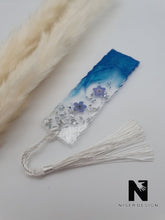 Lade das Bild in den Galerie-Viewer, Lesezeichen MUSINA Resin mit Vergissmeinnicht - NISER DESIGN