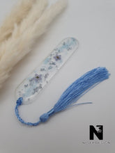 Lade das Bild in den Galerie-Viewer, Lesezeichen SANNI Resin klar mit Vergissmeinnicht - NISER DESIGN