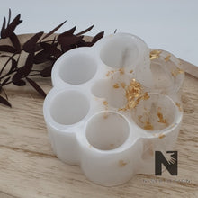 Lade das Bild in den Galerie-Viewer, Organizer MARY aus Resin in Weiss mit goldenen Flakes Neu - NISER DESIGN