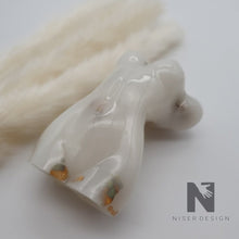 Lade das Bild in den Galerie-Viewer, Skulptur "MissWhite" - NISER DESIGN