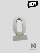 Lade das Bild in den Galerie-Viewer, Aufsteller mit Geburtstag Zahlen neu - NISER DESIGN