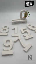 Lade das Bild in den Galerie-Viewer, Aufsteller mit Geburtstag Zahlen neu - NISER DESIGN