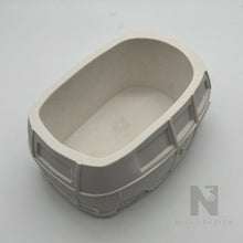 Lade das Bild in den Galerie-Viewer, Bulli Bus Blumentopf neu - NISER DESIGN