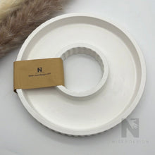 Lade das Bild in den Galerie-Viewer, Dekorative Schale gerippt neu - NISER DESIGN