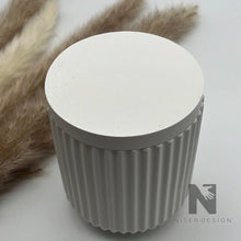 Lade das Bild in den Galerie-Viewer, Geriffelte Dose mit Deckel neu - NISER DESIGN