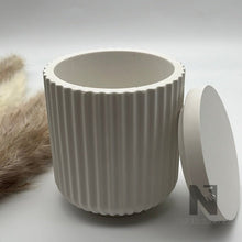 Lade das Bild in den Galerie-Viewer, Geriffelte Dose mit Deckel neu - NISER DESIGN