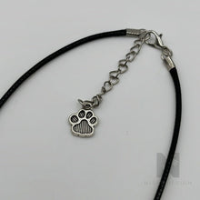 Lade das Bild in den Galerie-Viewer, Halskette Pfote gedrahtet BONNY 50cm neu - NISER DESIGN
