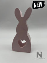 Lade das Bild in den Galerie-Viewer, Hase mit Herz HOPPEL neu - NISER DESIGN