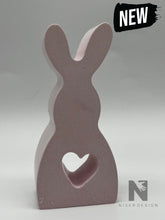 Lade das Bild in den Galerie-Viewer, Hase mit Herz HOPPEL neu - NISER DESIGN