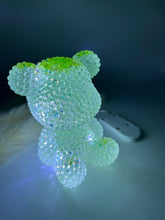 Lade das Bild in den Galerie-Viewer, Diamond Bärchen Lampe FRECKEL grün