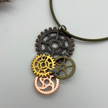 Lade das Bild in den Galerie-Viewer, Kette Stream Punk Design neu - NISER DESIGN