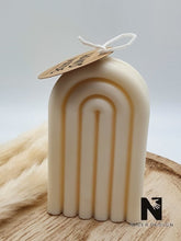 Lade das Bild in den Galerie-Viewer, Regenbogen Kerze Rapswachs Neu - NISER DESIGN