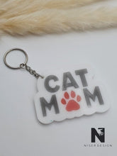 Lade das Bild in den Galerie-Viewer, Schlüsselanhänger "CatMom" weiß - NISER DESIGN