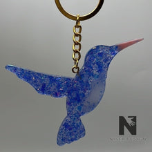 Lade das Bild in den Galerie-Viewer, Schlüsselanhänger Kolibri GUSTAV Neu - NISER DESIGN