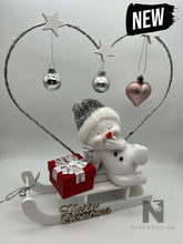 Lade das Bild in den Galerie-Viewer, Schneemann Schlitten versch. Varianten neu - NISER DESIGN