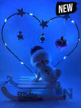 Lade das Bild in den Galerie-Viewer, Schneemann Schlitten versch. Varianten neu - NISER DESIGN