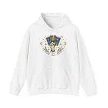 Lade das Bild in den Galerie-Viewer, Das Universum 💫 Unisex Heavy Blend™ Hooded Sweatshirt

