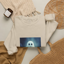 Lade das Bild in den Galerie-Viewer, Midnight Run 😶‍🌫️ Unisex Heavy Blend™ Crewneck Sweatshirt
