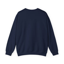 Lade das Bild in den Galerie-Viewer, Midnight Run 😶‍🌫️ Unisex Heavy Blend™ Crewneck Sweatshirt
