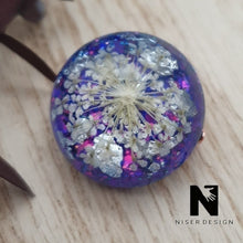 Lade das Bild in den Galerie-Viewer, Brosche GEISHA Resin Blüte Glitzer Neu - NISER DESIGN
