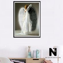 Lade das Bild in den Galerie-Viewer, Diamond Painting Bild 5D round 30x40 ANGELINA - NISER DESIGN
